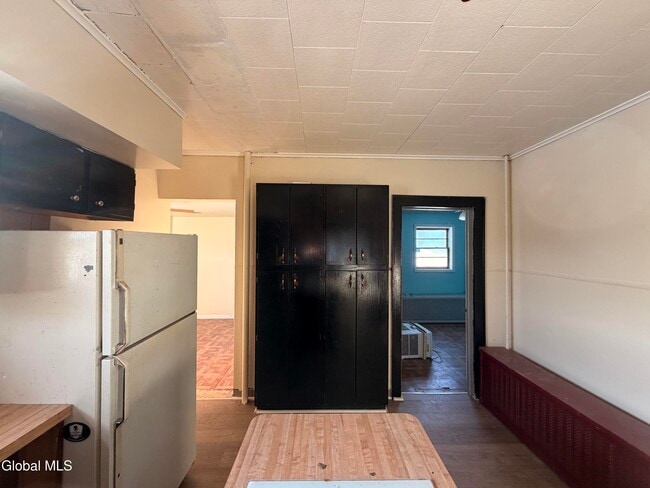 Building Photo - 8 Bayard St