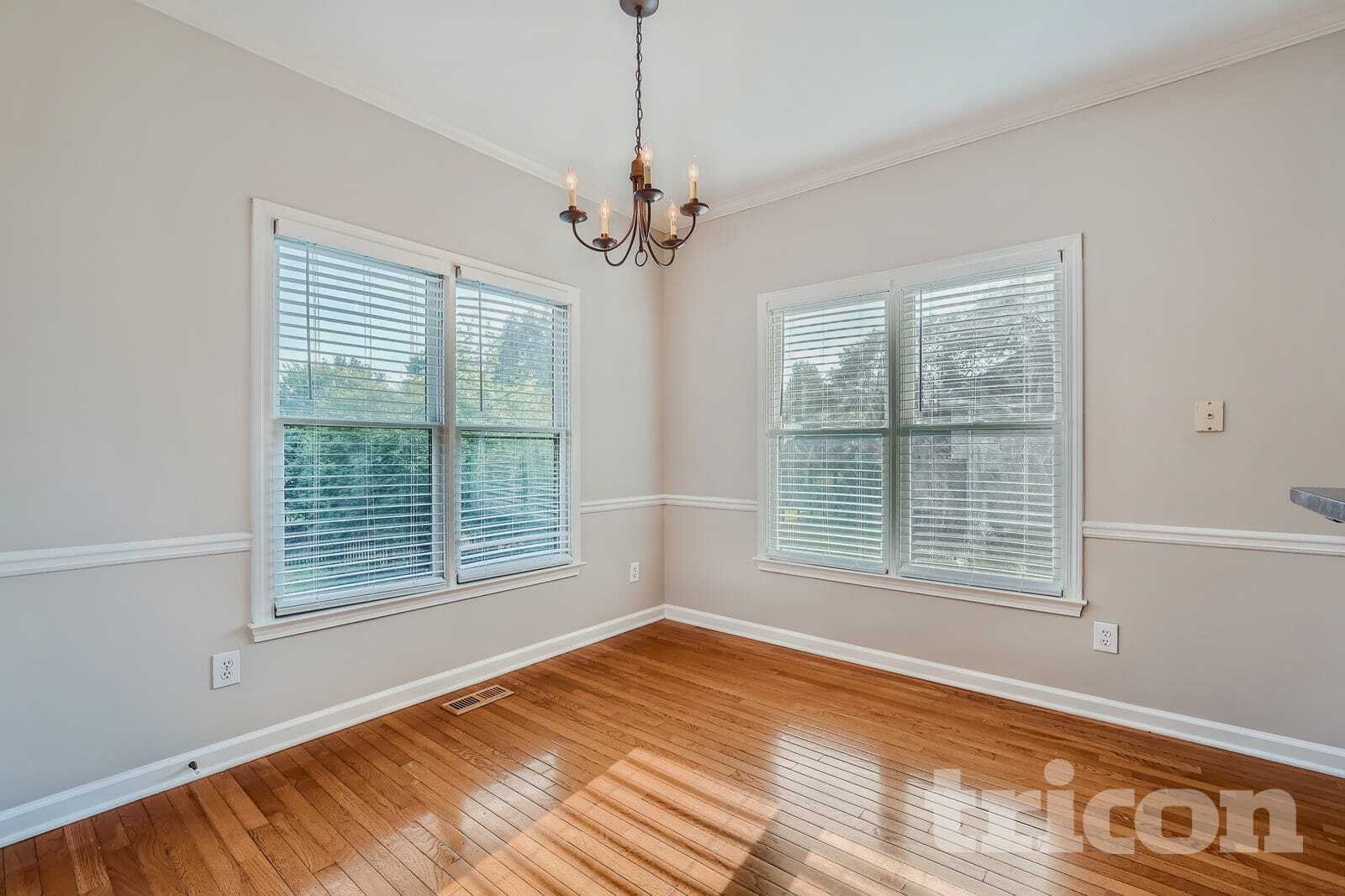 Building Photo - 4 Stonehenge Ct