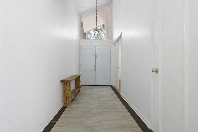 Building Photo - 7131 Westbranch Dr