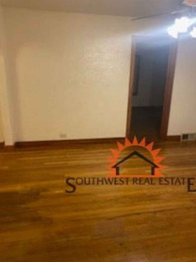 Building Photo - Charming 2 Bed 2 Bath home in Texico