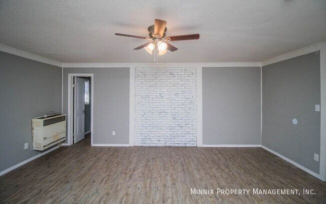 Building Photo - 1312 65th Dr