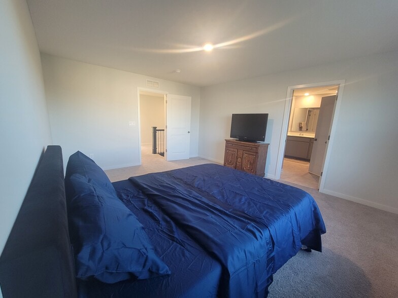 Building Photo - 131 Natalie Ln