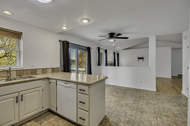 Building Photo - 778 S 410 E