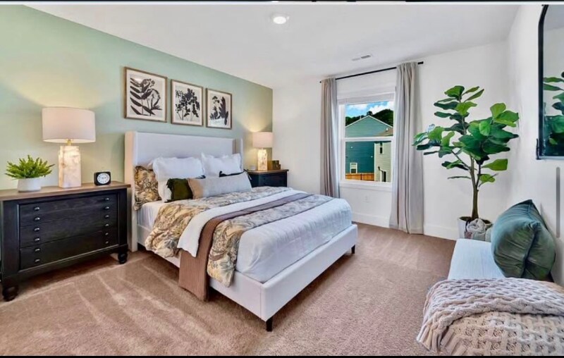 Building Photo - 3044 Bogart Ln