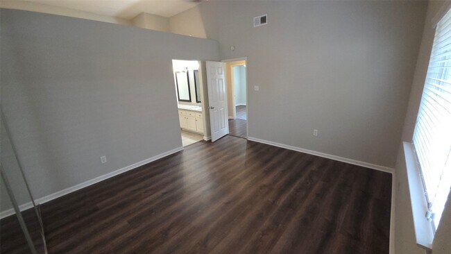 Building Photo - 13551 Pasa Robles Ln