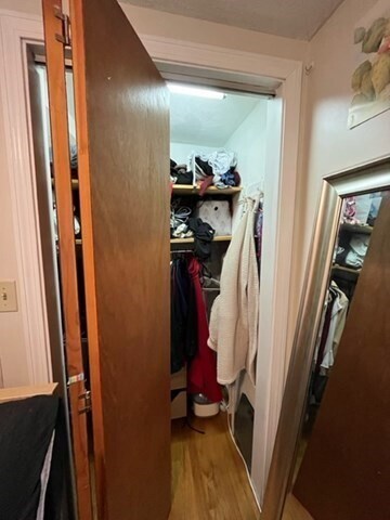 Building Photo - 144 Thorndike St