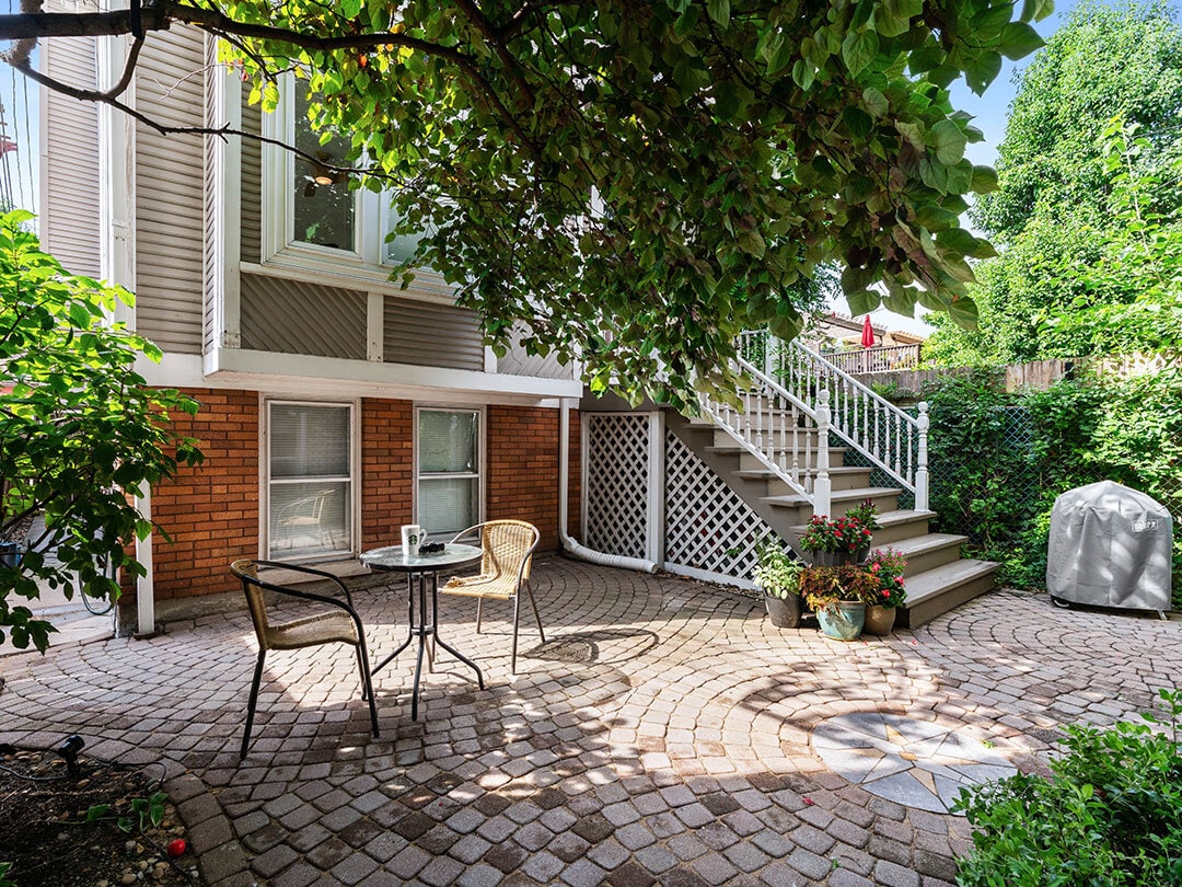 Building Photo - 1929 W Henderson St