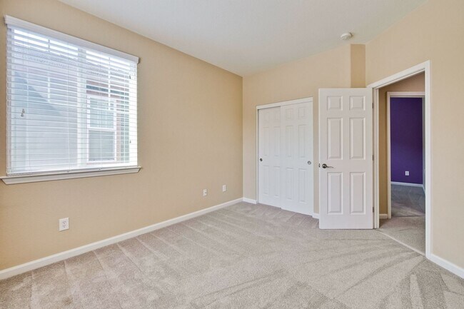 Building Photo - 309 Rayos Del Sol Dr