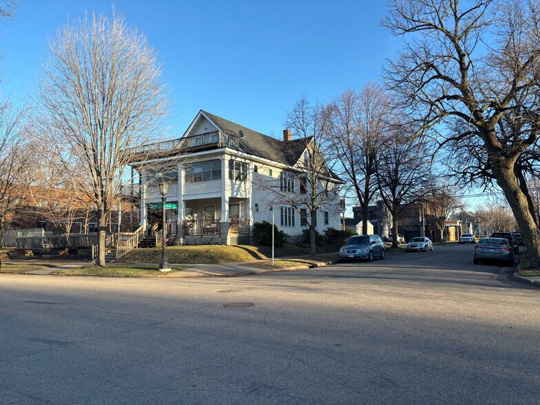 Primary Photo - 776 Dayton Ave