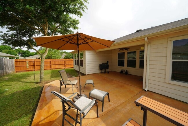 Building Photo - Immaculate Rental in Schertz! Realtor Commission: $500