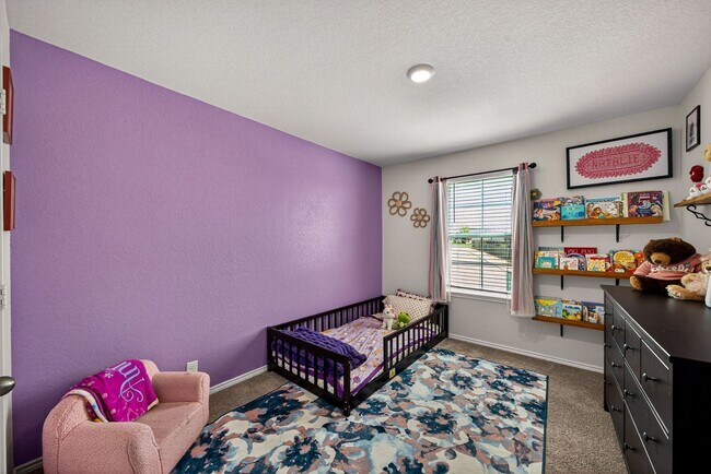 Building Photo - Energy-Efficient Applewood Home Near Lackland AFB - Realtor Commission: $500