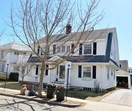 Building Photo - NO BROKER FEE!!! Great Quincy location!