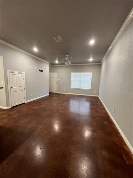 Building Photo - 423 Spring St