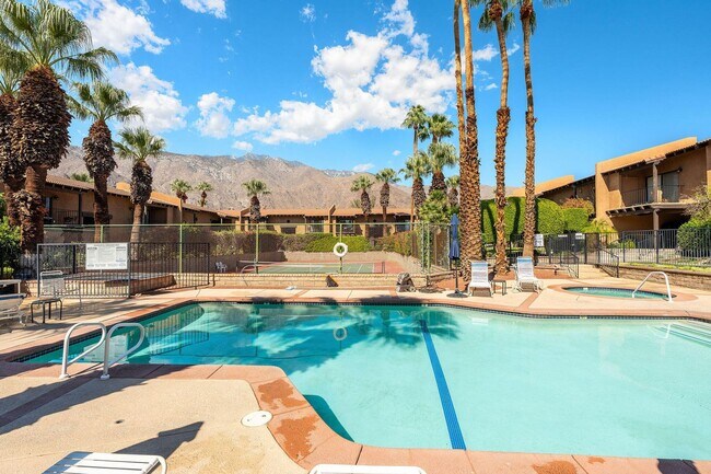 Building Photo - Prime Palm Springs living in the gated community of Rancho El Mirador