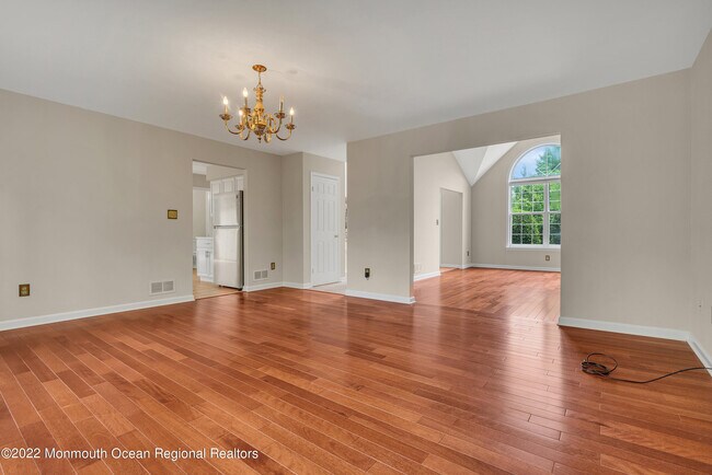 Building Photo - 7 Alpine Trail