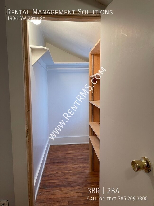 Building Photo - 1906 SW 29th St