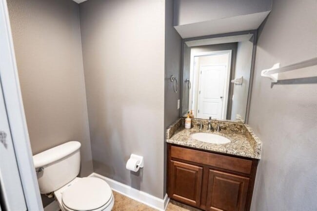 Building Photo - 1038 Ketzal Dr