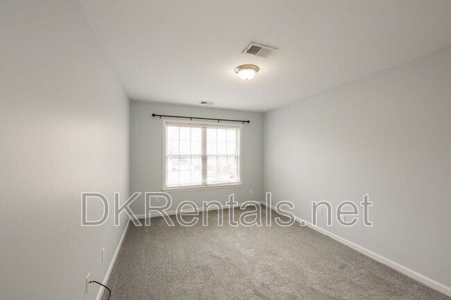 Building Photo - 5192 Centennial Creek View NW