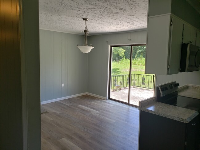 Building Photo - 941 Brewton Lovett Rd