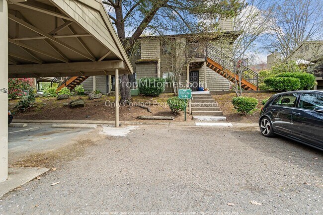 Building Photo - One Bedroom Condo In Mt. Park with Mt Park Rec Center Access!