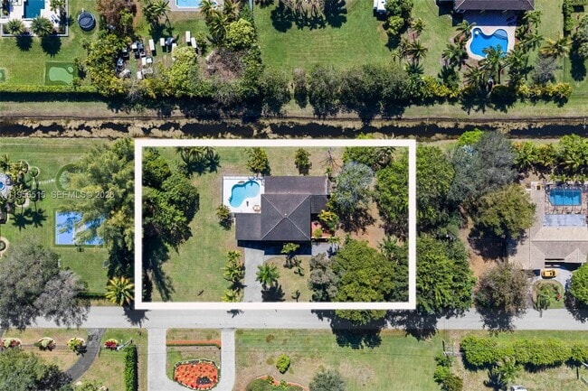 Building Photo - 11400 NW 19th St