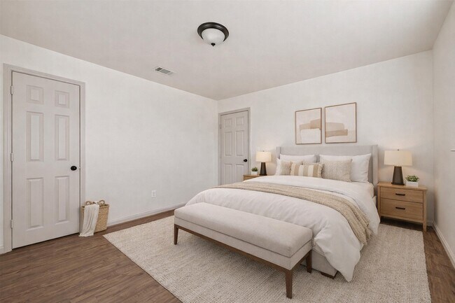 Building Photo - 10503 Ladino Rd