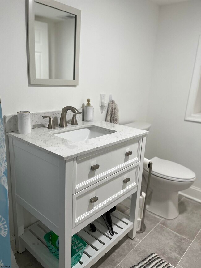 Building Photo - 3 S Richards Ave