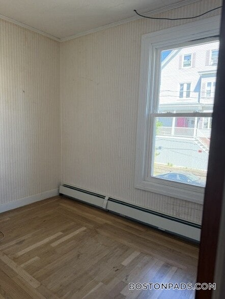 Building Photo - 610 Durfee St
