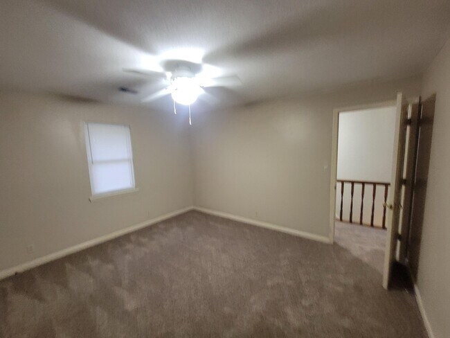 Building Photo - 4768 Red Leaf Ct