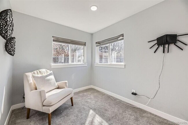Building Photo - "Charming 3-Bed SFH Denver Gem with Gleaming Hardwood Floors"