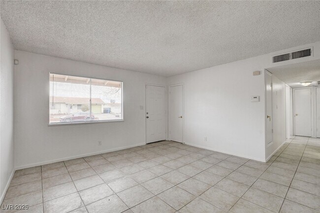 Building Photo - 6453 Bannock Way