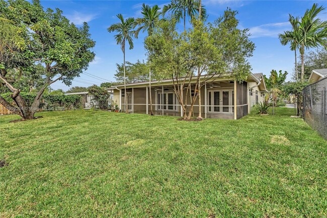 Building Photo - 2114 N 44th Ave