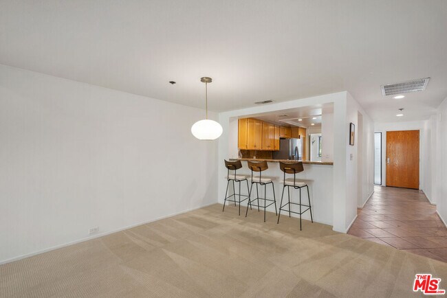 Building Photo - 2920 Neilson Wy