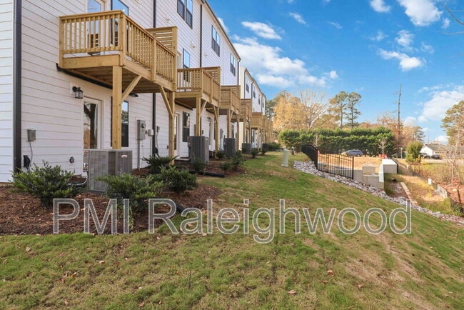 Building Photo - 3615 Elm Grv Ln