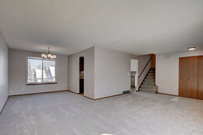 Building Photo - 4 bedroom, 3 bath home with 2 car garage