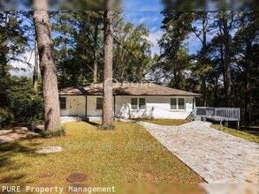 Building Photo - 1138 Gerald Pl SW