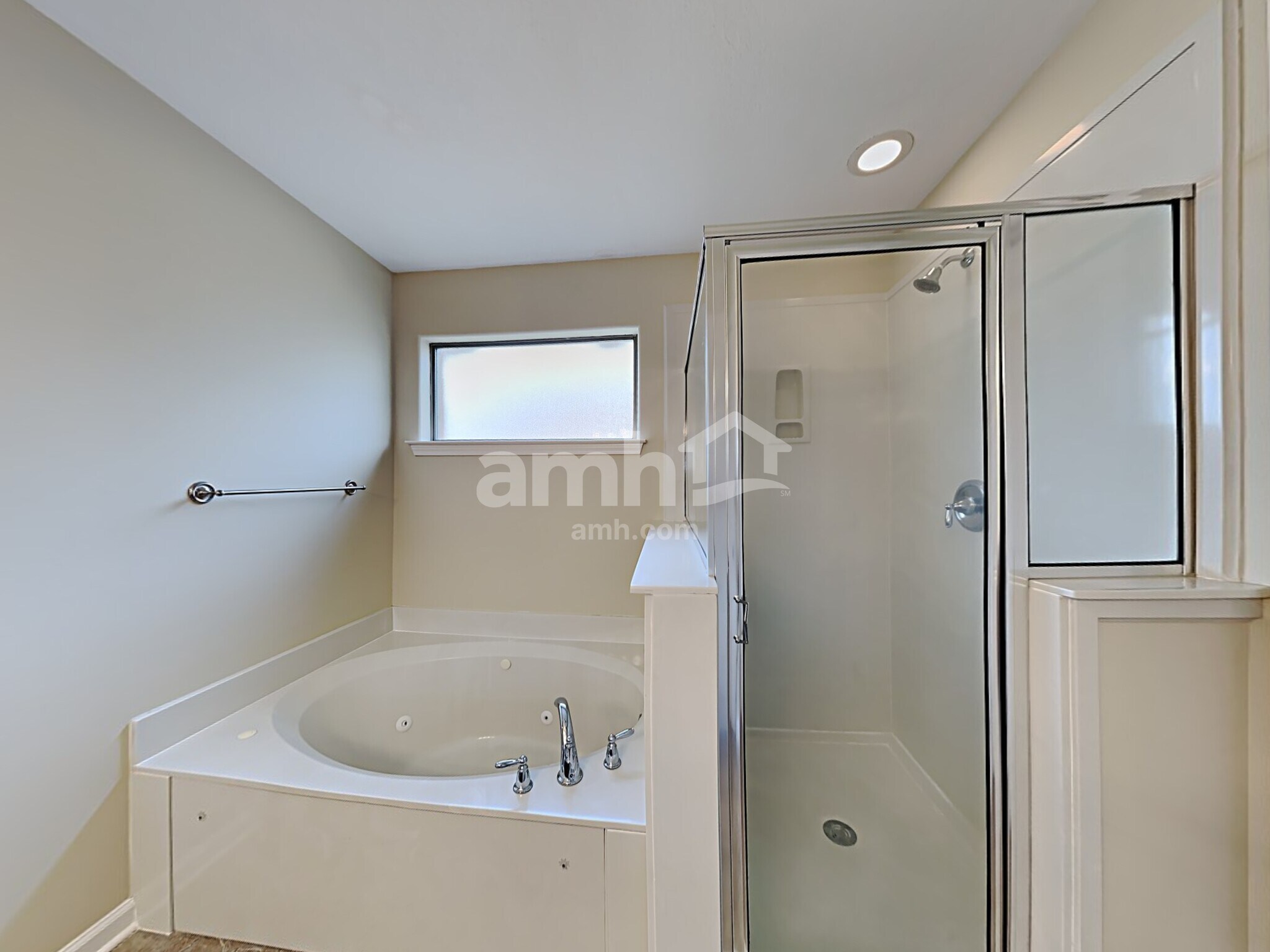 Building Photo - 6652 Clingmans Cv