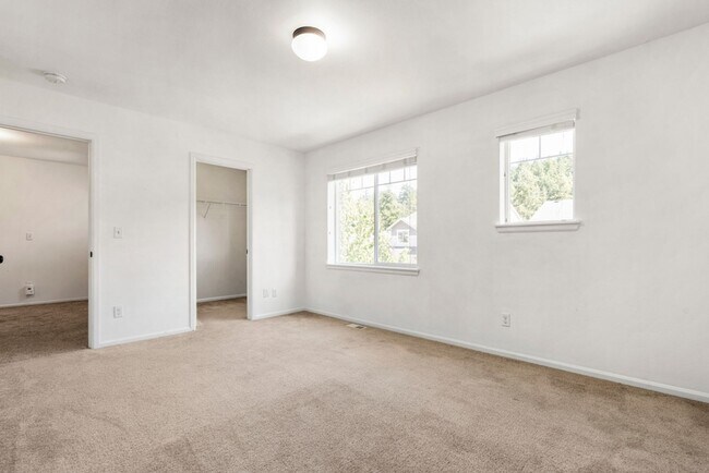 Building Photo - 12018 61st Ave Ct
