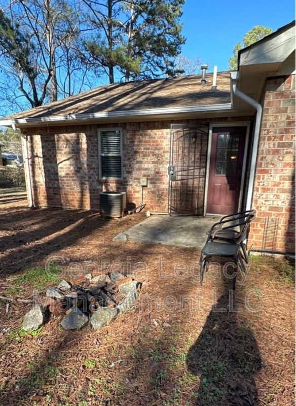 Building Photo - 106 Oak Park Ct