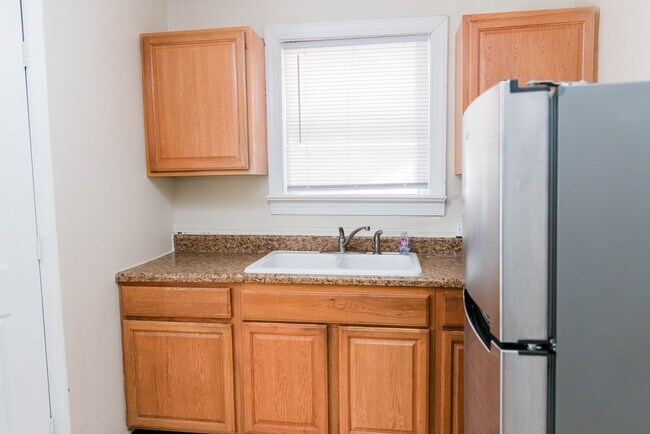 Building Photo - 1518 Porter St