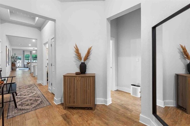 Building Photo - 185 Brooks Ranch Dr