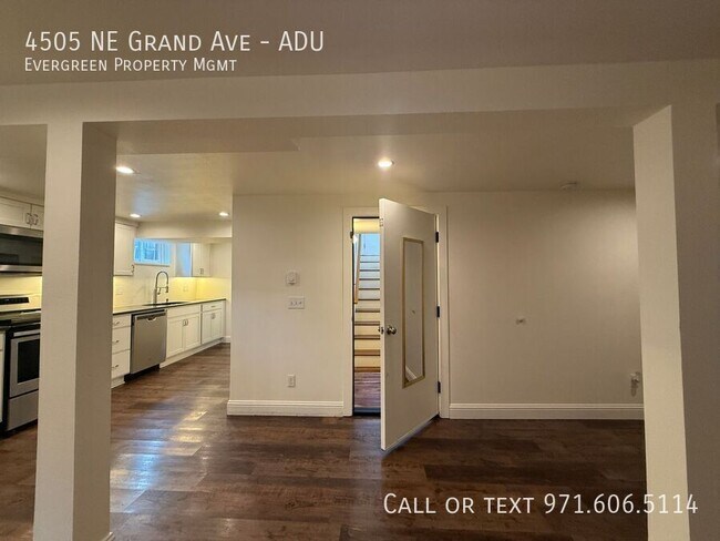 Building Photo - 4505 NE Grand Ave