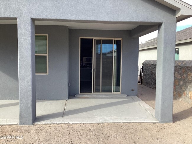 Building Photo - 116 Sarah Trl