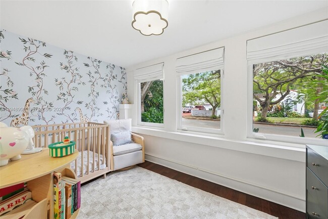 Building Photo - 71 NE 46th St