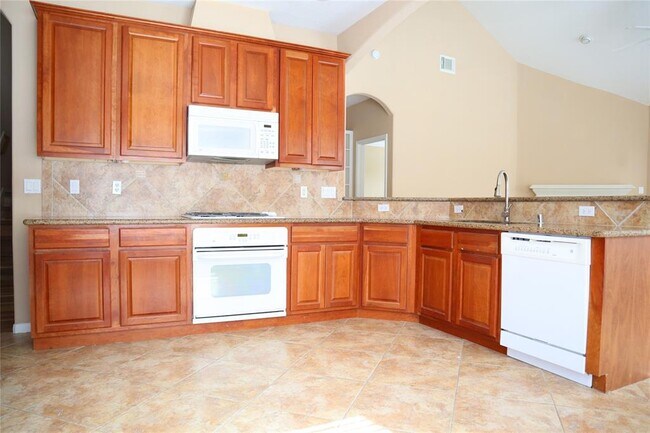 Building Photo - 71 La Costa Dr