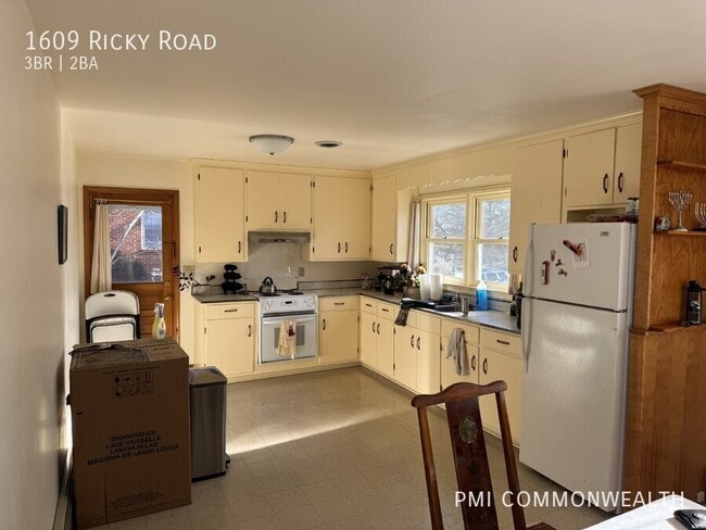 Building Photo - 1609 Ricky Rd