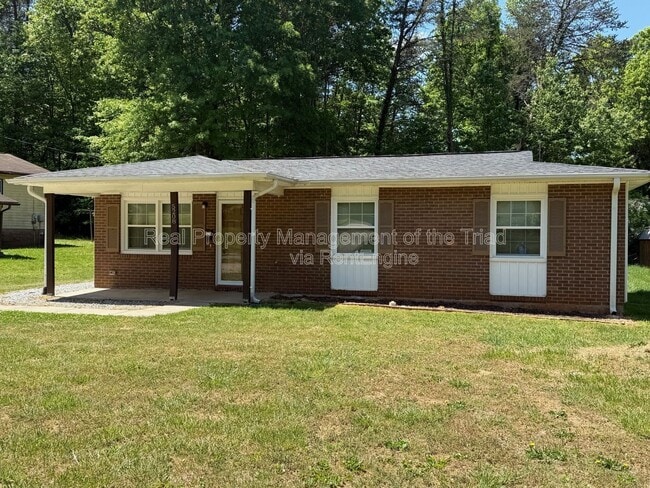 Building Photo - 5208 Larkspur Dr