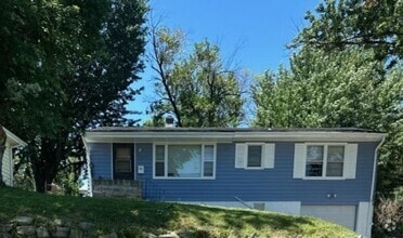 Building Photo - Three Bedroom Home!