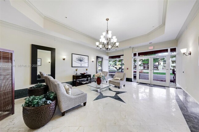 Building Photo - 2701 SW 3rd Ave