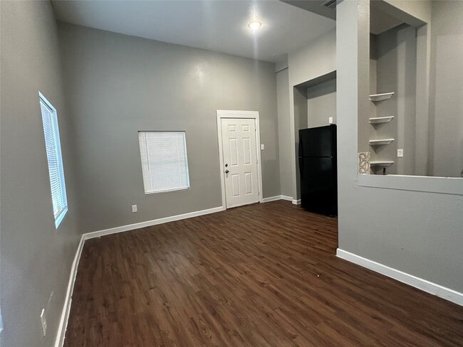 Building Photo - 120 79th St